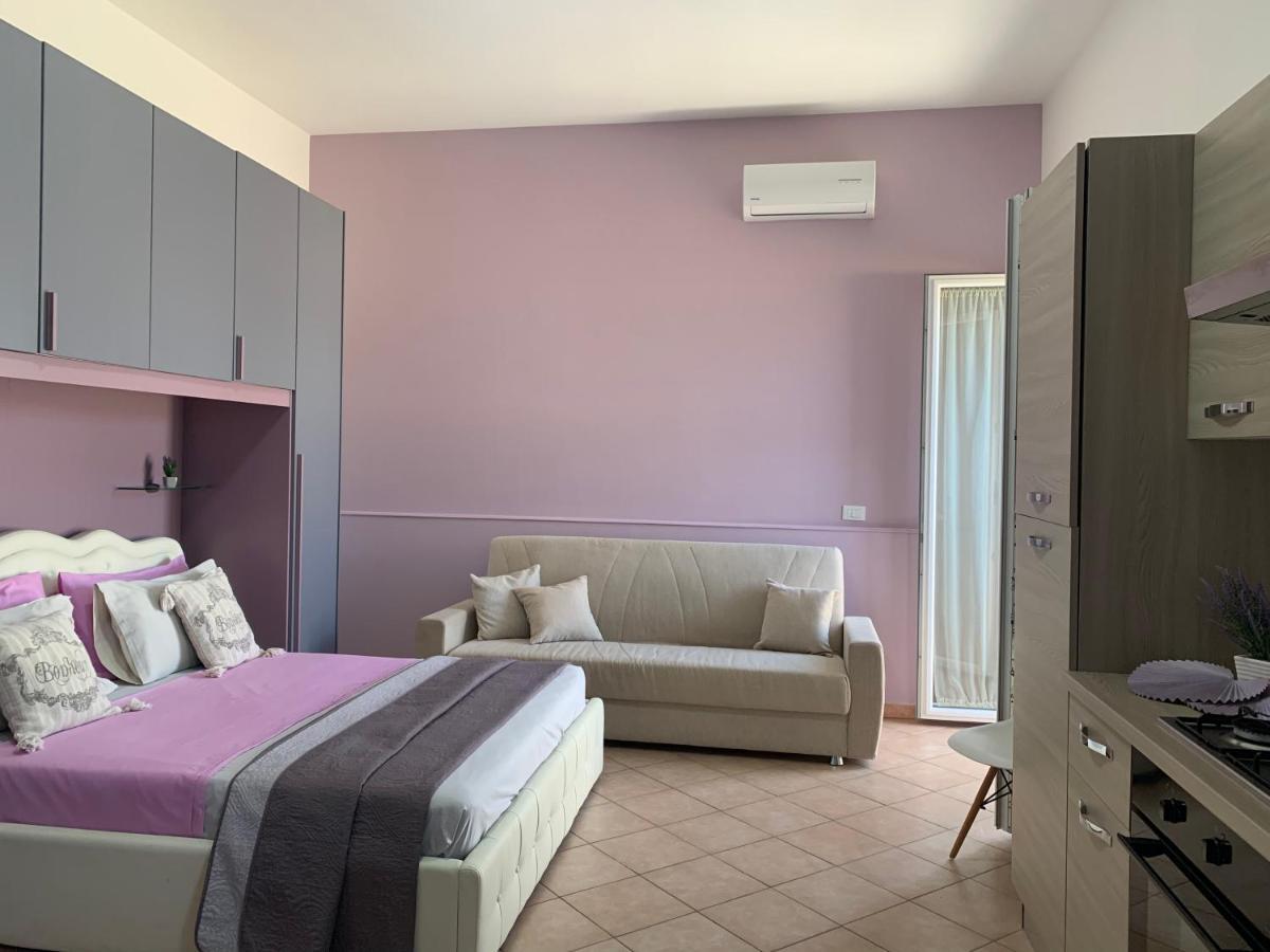 Monolocali White Angel Apartments ปอร์โตเชซาเรโอ ภายนอก รูปภาพ
