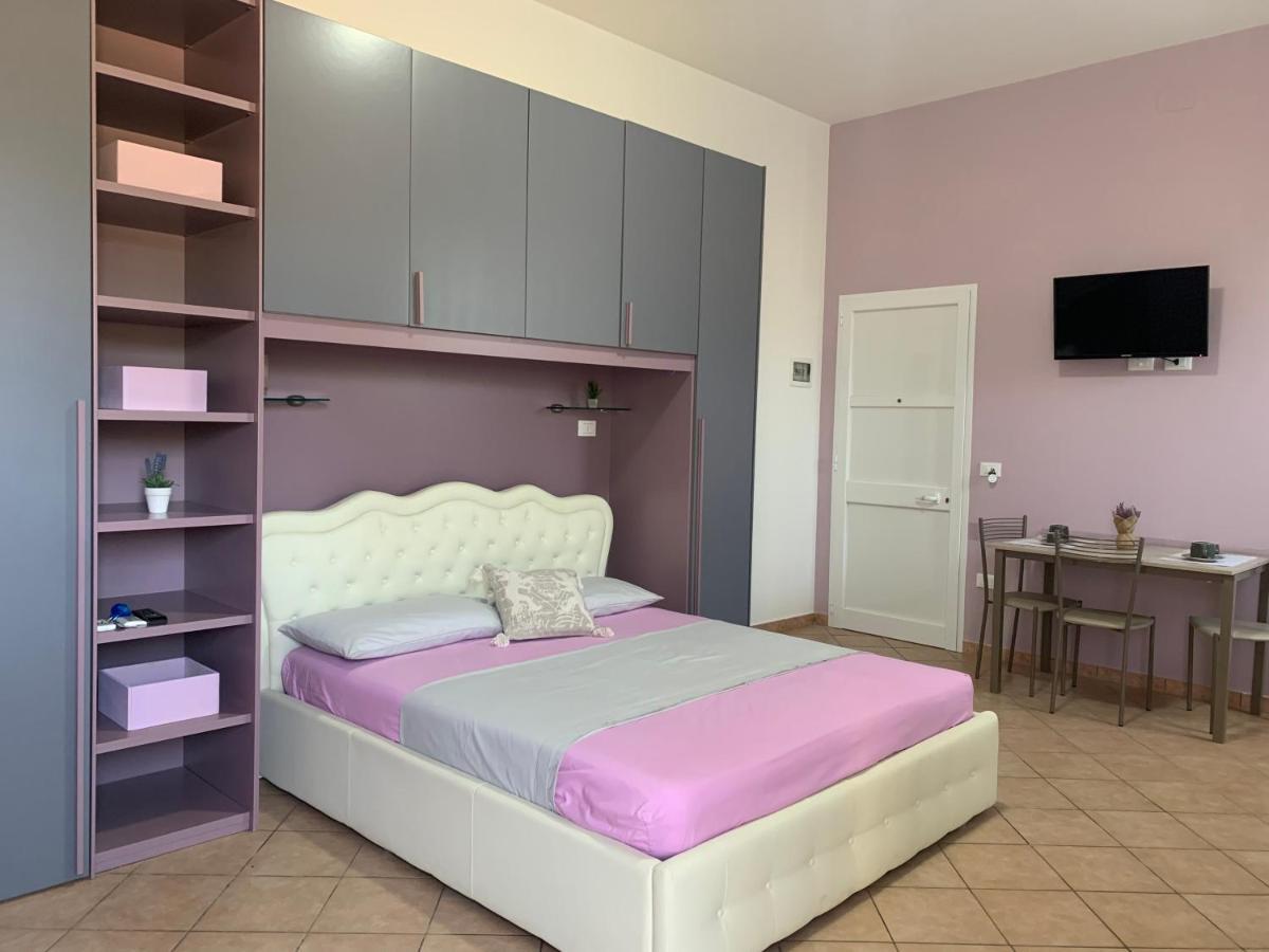 Monolocali White Angel Apartments ปอร์โตเชซาเรโอ ภายนอก รูปภาพ