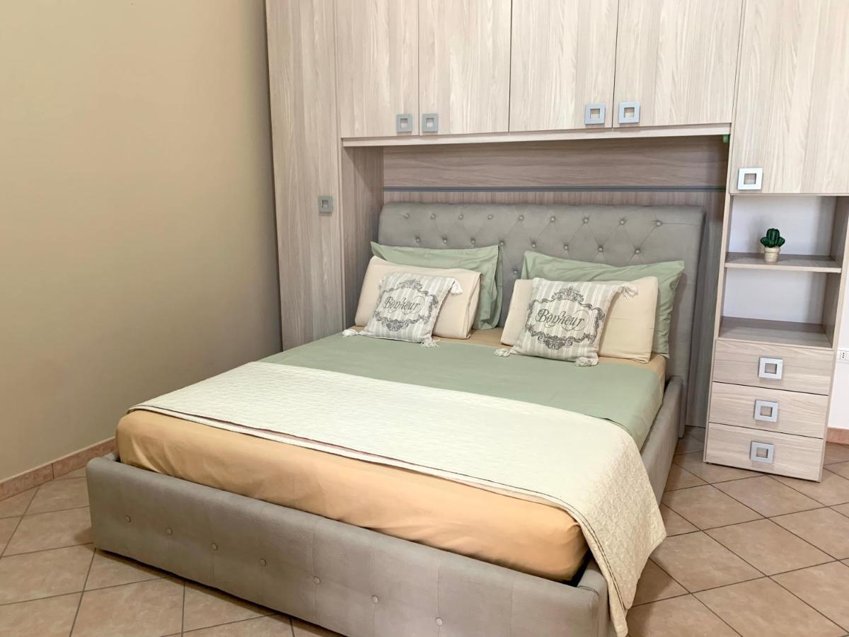 Monolocali White Angel Apartments ปอร์โตเชซาเรโอ ภายนอก รูปภาพ
