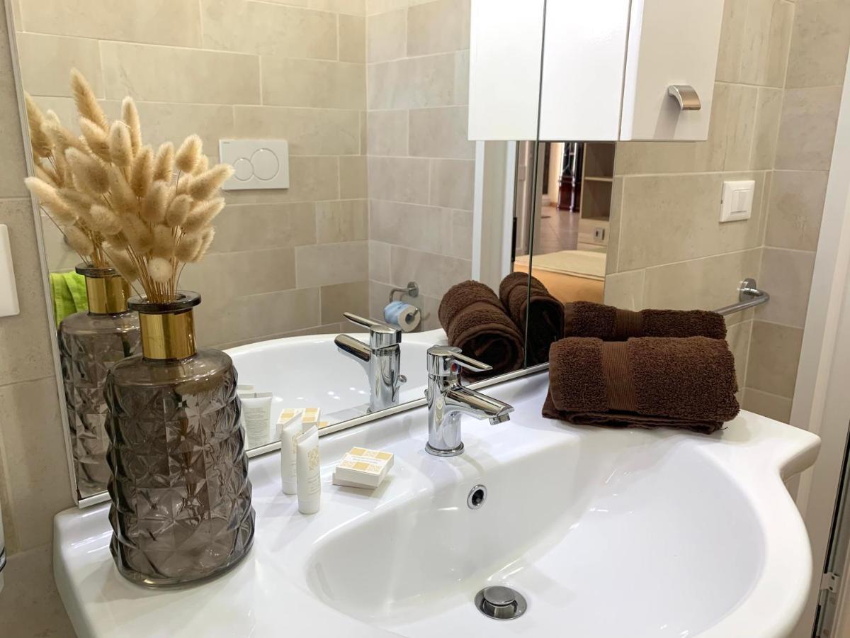 Monolocali White Angel Apartments ปอร์โตเชซาเรโอ ภายนอก รูปภาพ