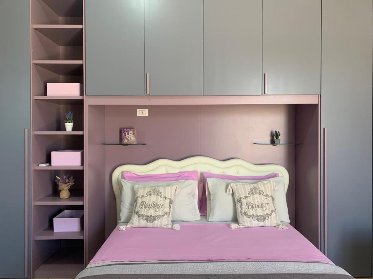 Monolocali White Angel Apartments ปอร์โตเชซาเรโอ ภายนอก รูปภาพ